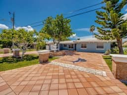 Casa Tiki - Pool, Hot Tub, Canal, Boat Dock, Tiki Hut, Bar, Game Room